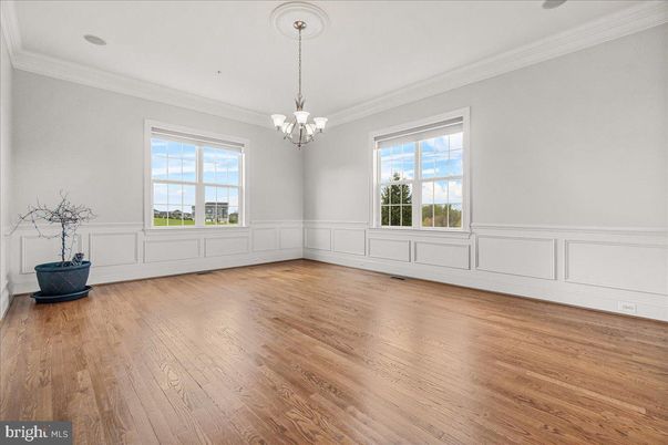 Chandelier, Empty room, Interior, Wood Texture Flooring