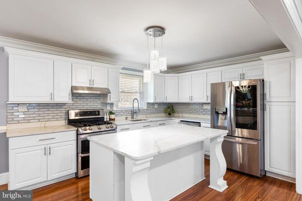 Interior, Kitchen, Pendant Lights, Stainless Steel Appliances, Wood Texture Flooring