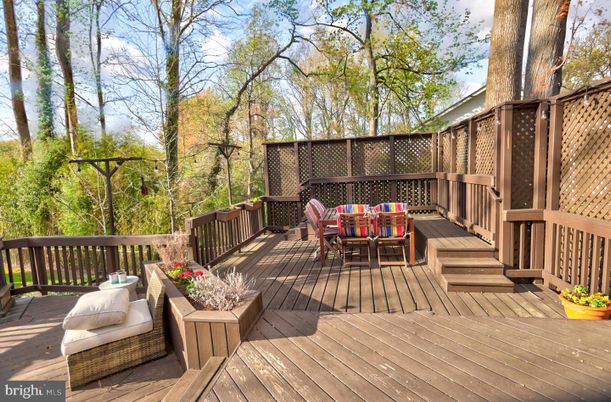 Exterior, Wood Texture Flooring