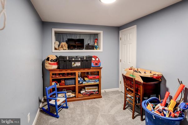 Game Room, Interior, Recessed Lighting