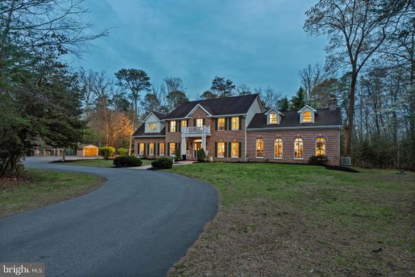 Backyard, Exterior, Facade, Brick Facade, French Provincial