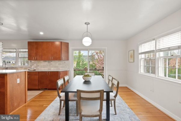 Dining room, Interior, Kitchen, Pendant Lights, Recessed Lighting, Wood Texture Flooring