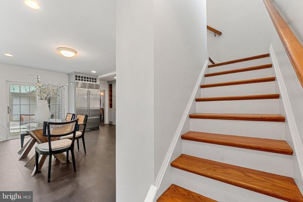 Dining room, Interior, Recessed Lighting