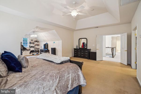Bedroom, Interior, Pendant Lights