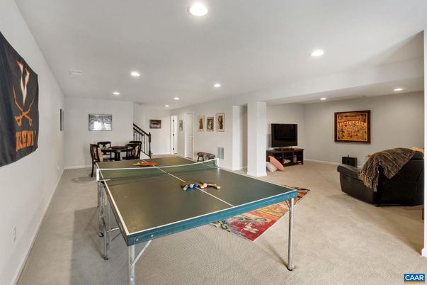 Game Room, Interior, Recessed Lighting
