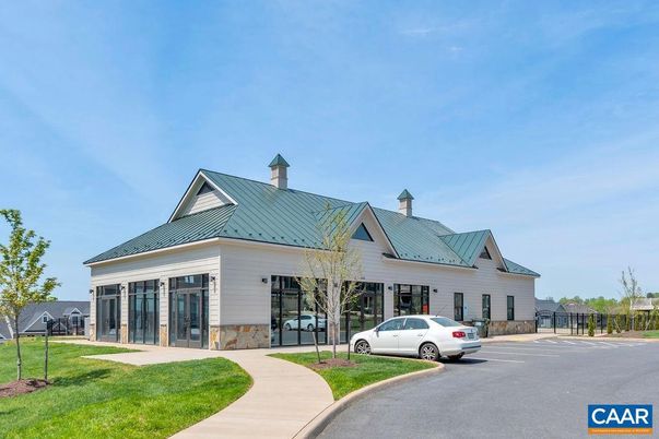 Backyard, Exterior, Facade, Farmhouse