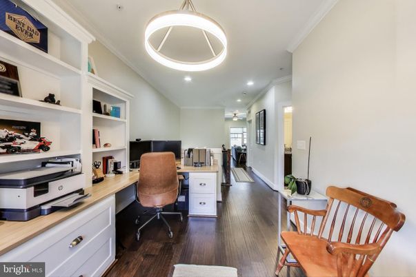 Home Office, Interior, Recessed Lighting, Wood Texture Flooring