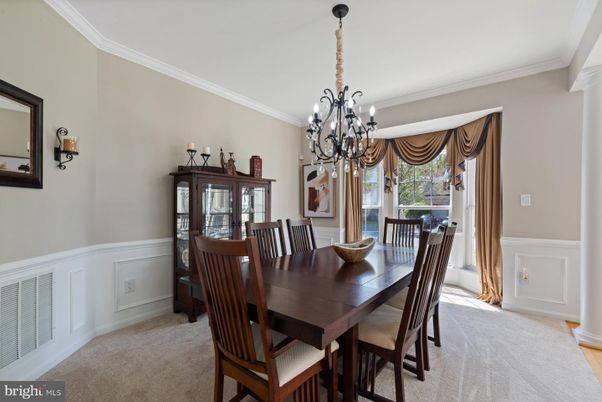 Chandelier, Dining room, Interior