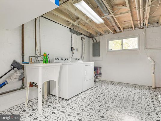 Interior, Washer