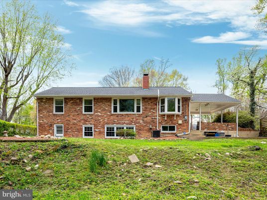 Backyard, Exterior, Facade, Brick Facade, Georgian