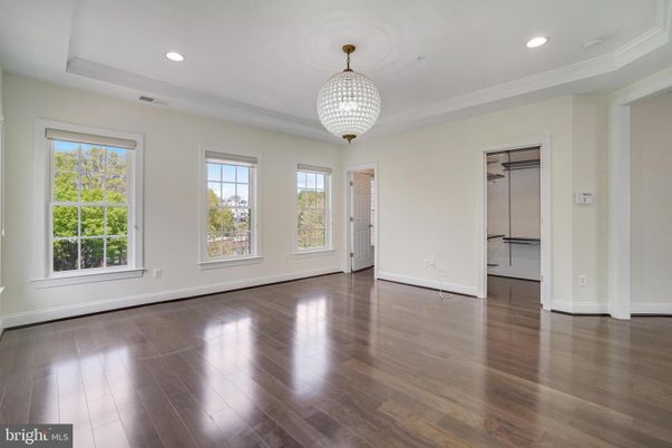 Chandelier, Empty room, Interior, Recessed Lighting, Wood Texture Flooring