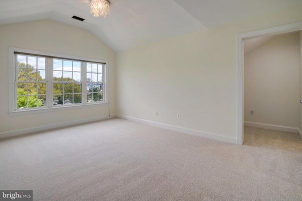 Chandelier, Empty room, Interior