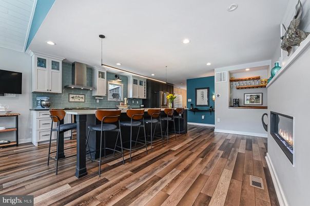 Fireplace, Interior, Kitchen, Pendant Lights, Recessed Lighting, Wood Texture Flooring