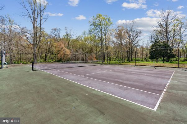 Exterior, Tennis Courts