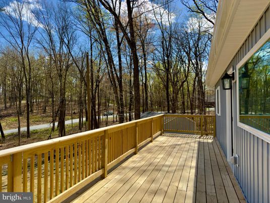Exterior, Wood Texture Flooring