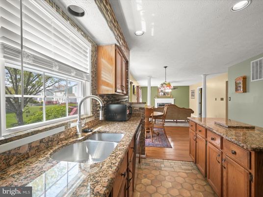 Dining room, Interior, Kitchen, Recessed Lighting, Wood Texture Flooring