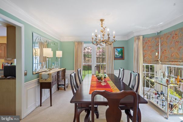 Chandelier, Dining room, Interior