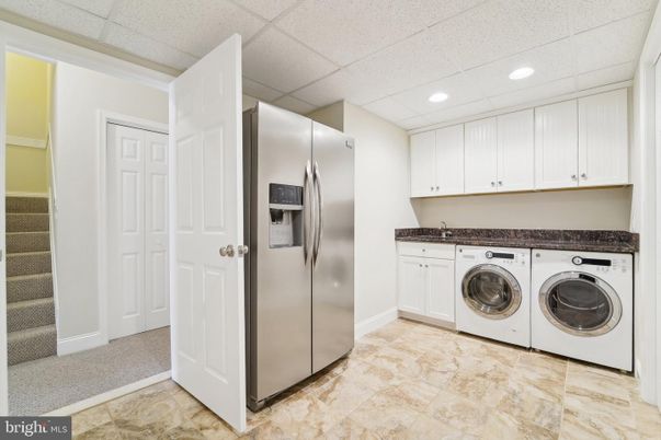 Interior, Recessed Lighting, Washer