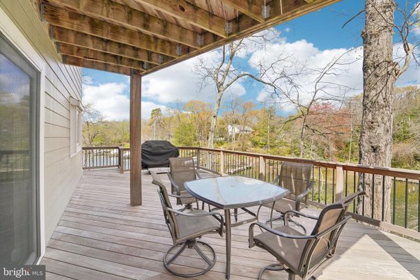 Exterior, Wood Texture Flooring