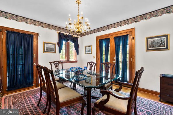Chandelier, Dining room, Interior, Wood Texture Flooring
