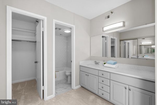 Bathroom, Dual Sink Vanities, Interior, Marble