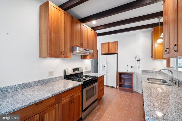 Interior, Kitchen, Pendant Lights, Recessed Lighting, Wooden Beams