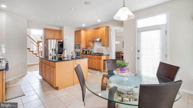 Dining room, Interior, Kitchen, Pendant Lights, Recessed Lighting