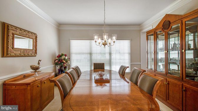 Chandelier, Dining room, Interior