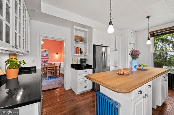 Dining room, Interior, Kitchen, Pendant Lights, Stainless Steel Appliances, Wood Texture Flooring