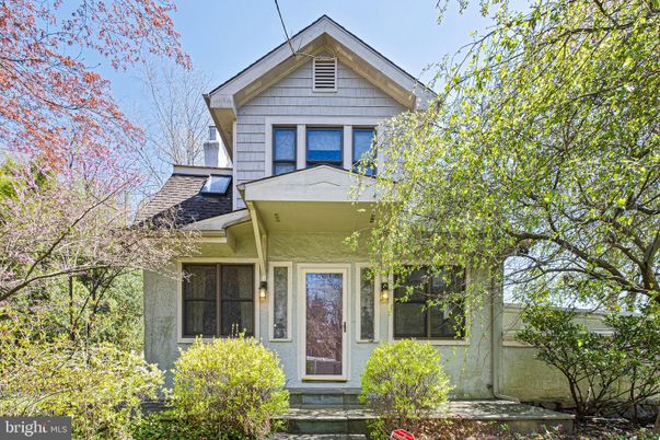 Exterior, Facade, American Craftsman
