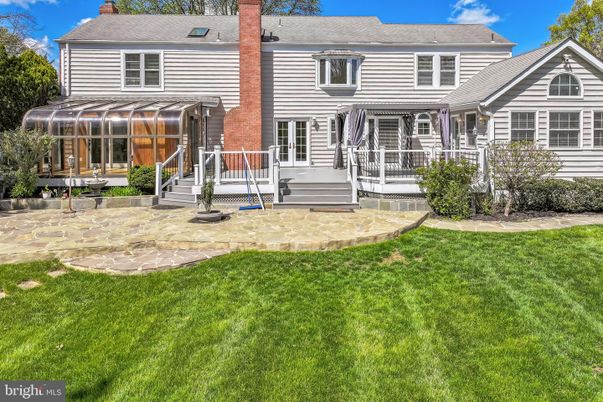 Backyard, Exterior, Facade, American Foursquare