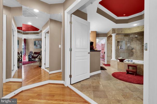 Bathroom, Interior, Recessed Lighting, Wood Texture Flooring