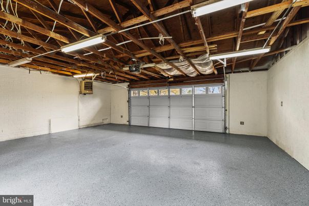 Garage, Interior, Wooden Beams, Wooden Ceilings