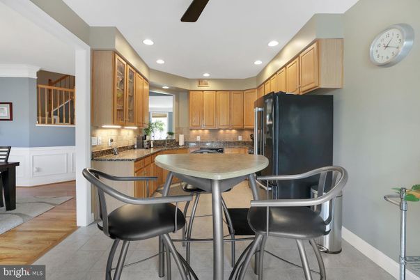 Dining room, Interior, Kitchen, Recessed Lighting, Wood Texture Flooring