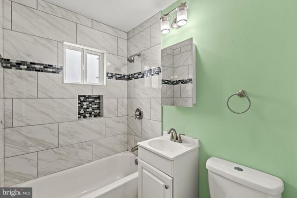 Bathroom, Interior, Marble Walls