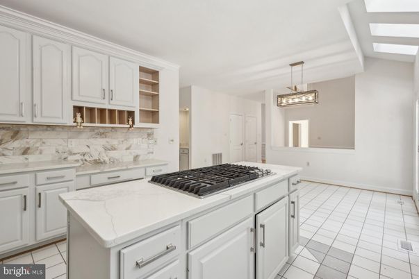 Interior, Kitchen, Marble Walls, Pendant Lights