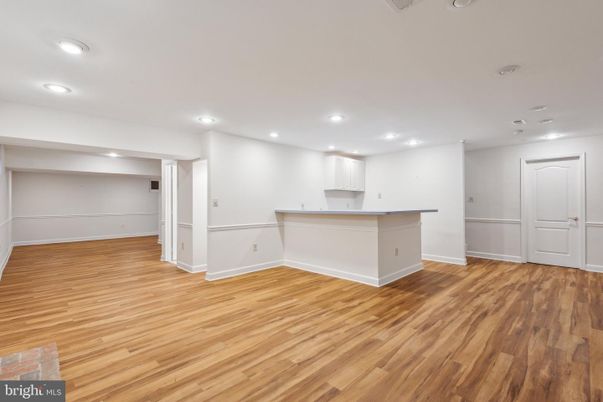 Empty room, Interior, Kitchen, Recessed Lighting, Wood Texture Flooring