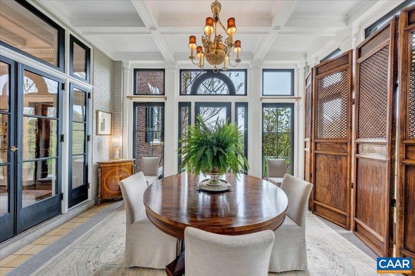 Chandelier, Dining room, Interior