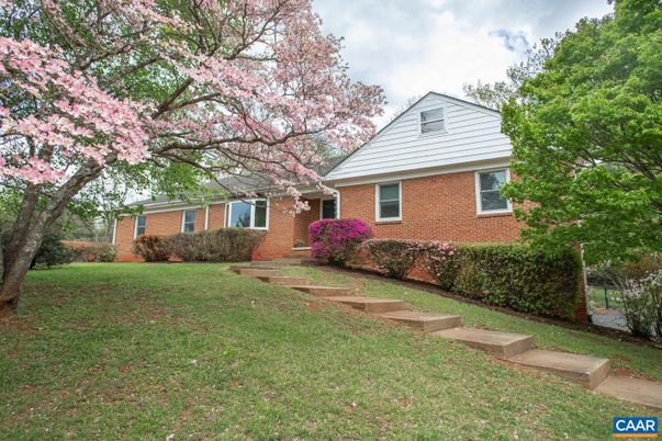 Exterior, Facade, Brick Facade, Split Level