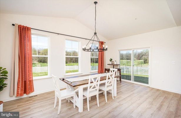 Chandelier, Dining room, Interior, Pendant Lights, Wood Texture Flooring
