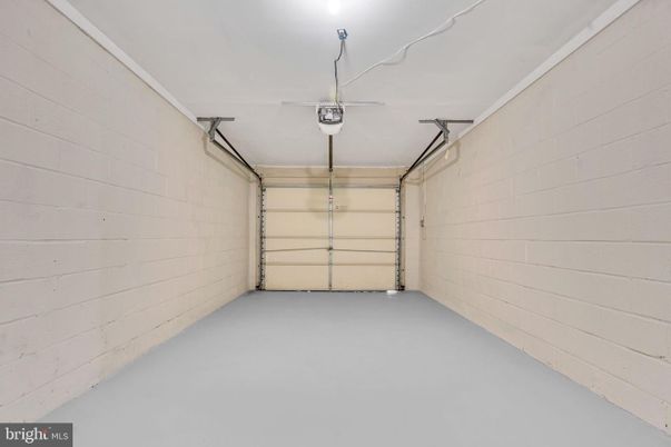 Garage, Interior
