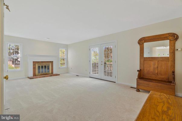 Empty room, Fireplace, Interior
