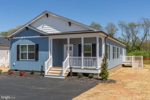 Exterior, Facade, American Craftsman