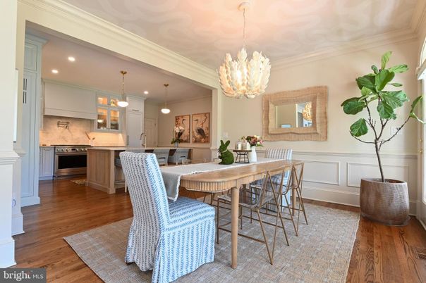 Chandelier, Dining room, Interior, Kitchen, Pendant Lights, Recessed Lighting, Wood Texture Flooring