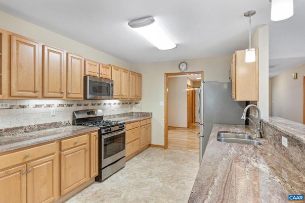Interior, Kitchen, Pendant Lights, Wood Texture Flooring