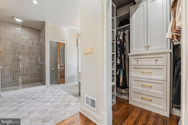 Bathroom, Interior, Recessed Lighting, Walk-in Closets, Wood Texture Flooring