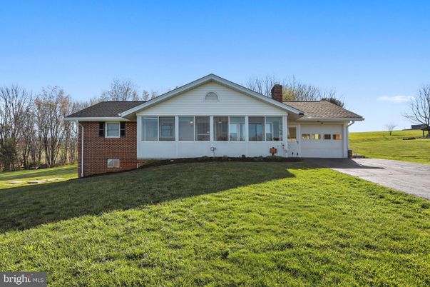 Attached, Backyard, Exterior, Facade, Brick Facade, Ranch