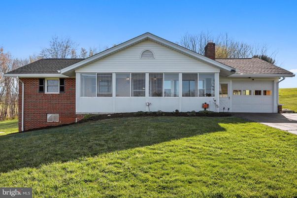 Attached, Exterior, Facade, Brick Facade, Ranch
