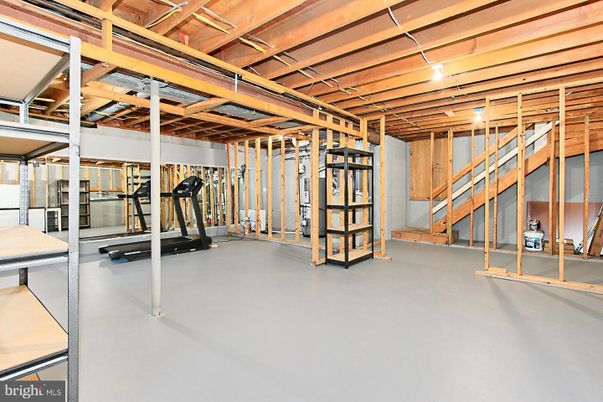 Fitness Equipment, Interior, Wooden Beams