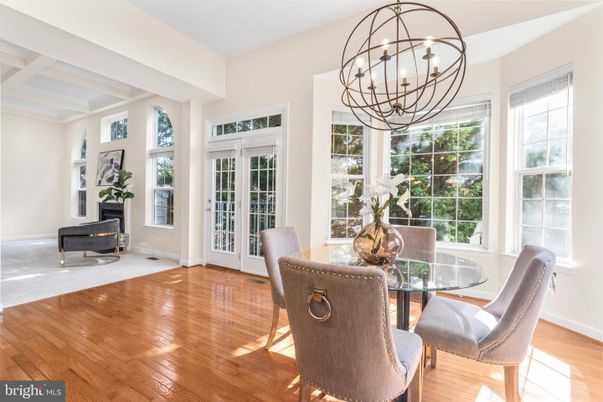 Chandelier, Dining room, Fireplace, Interior, Wood Texture Flooring